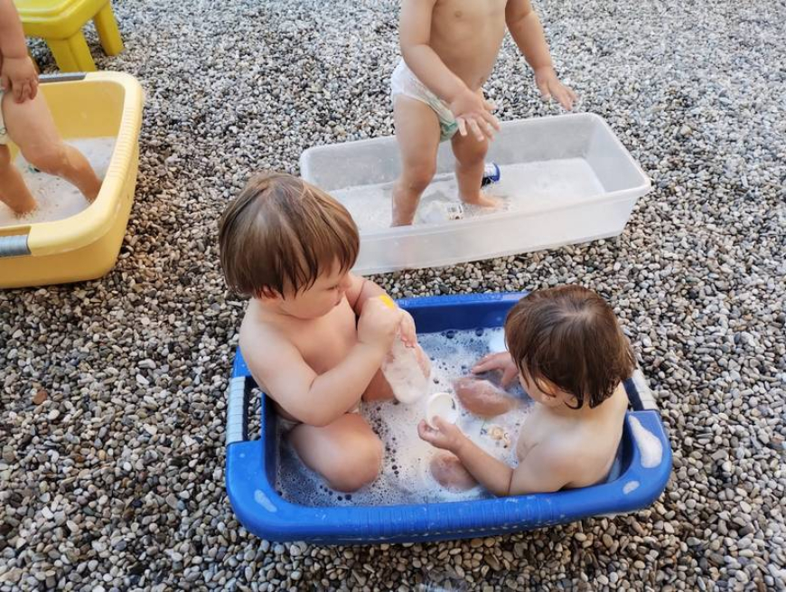 I piccoli sperimentano..